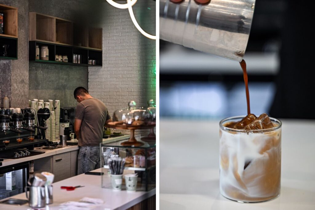 Barista ετοιμάζει iced latte στο High Hope